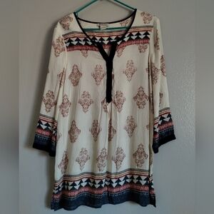 Lucky Brand Cream Tunic with V-Neck and Embellished Sleeves